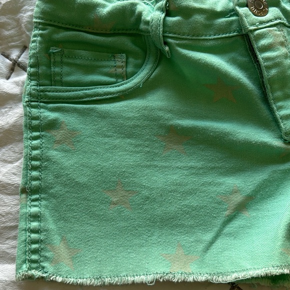 Flip Side Reversible Shorts - Picture 2 of 8